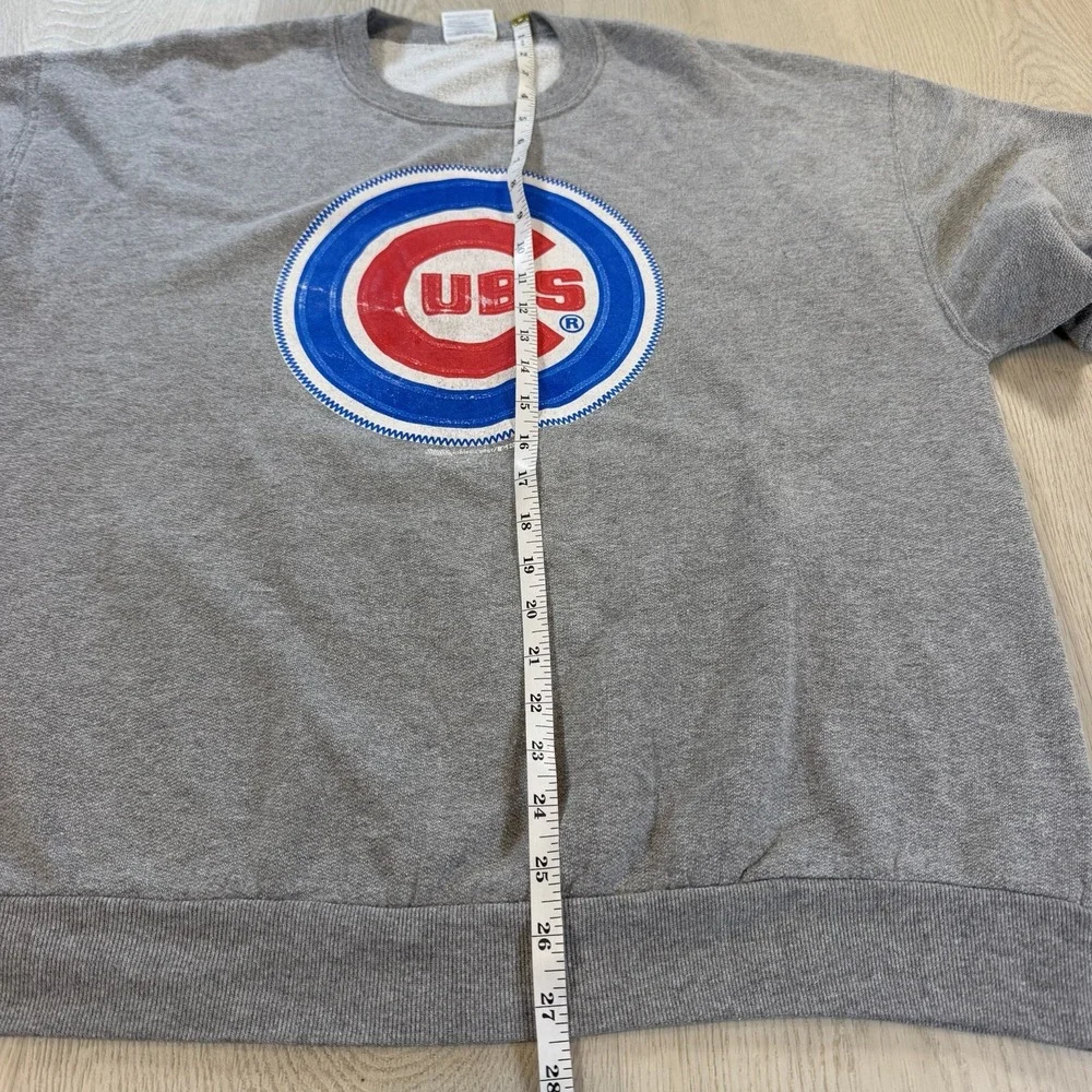 Vintage Chicago Cubs Sweatshirt — Gray Chicago Cubs Crewneck